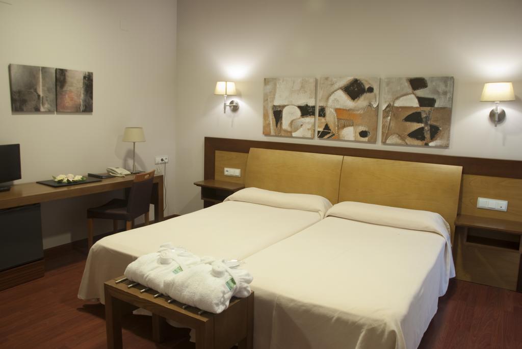 Salugral Termal Resort Hervas Exterior photo