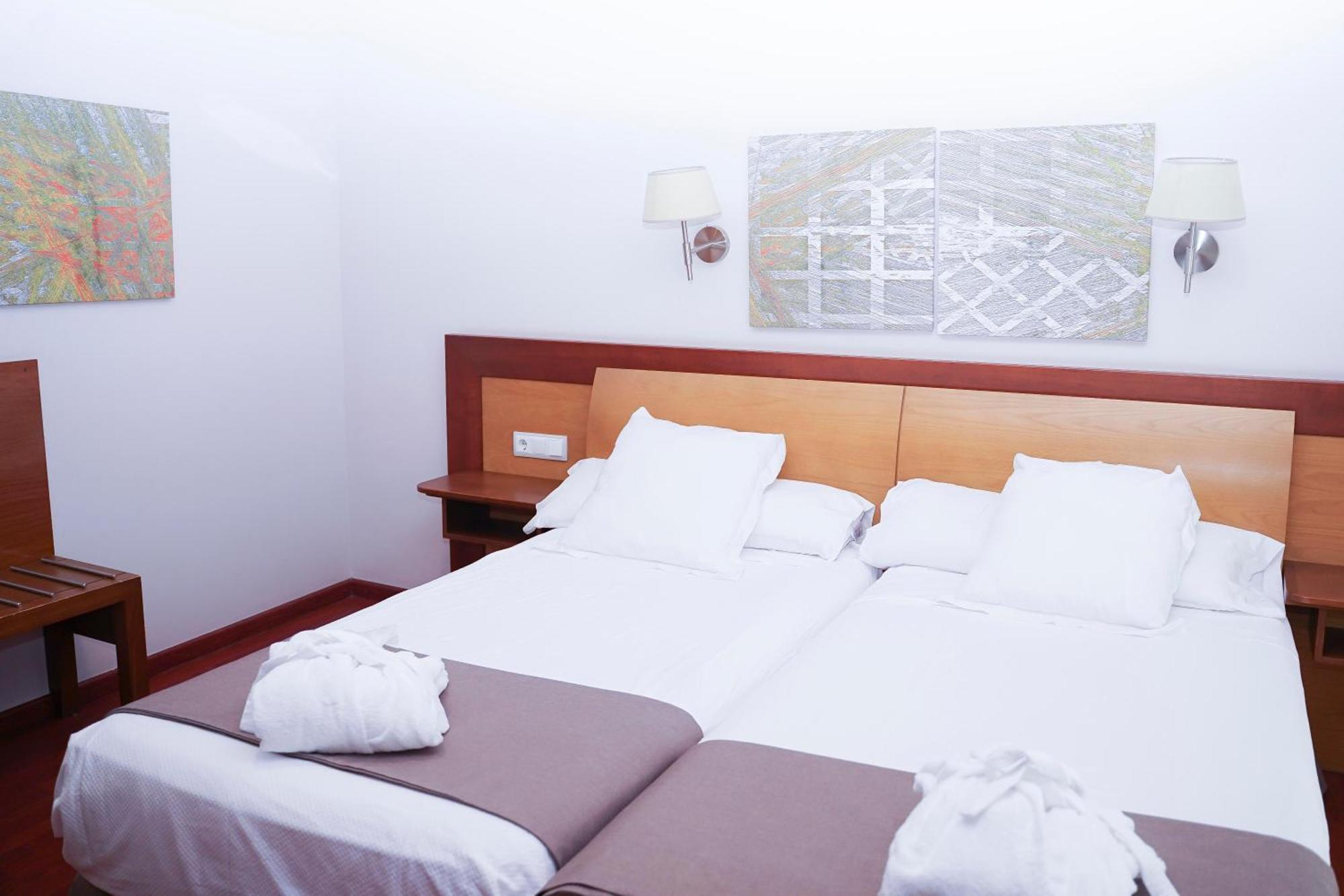 Salugral Termal Resort Hervas Exterior photo