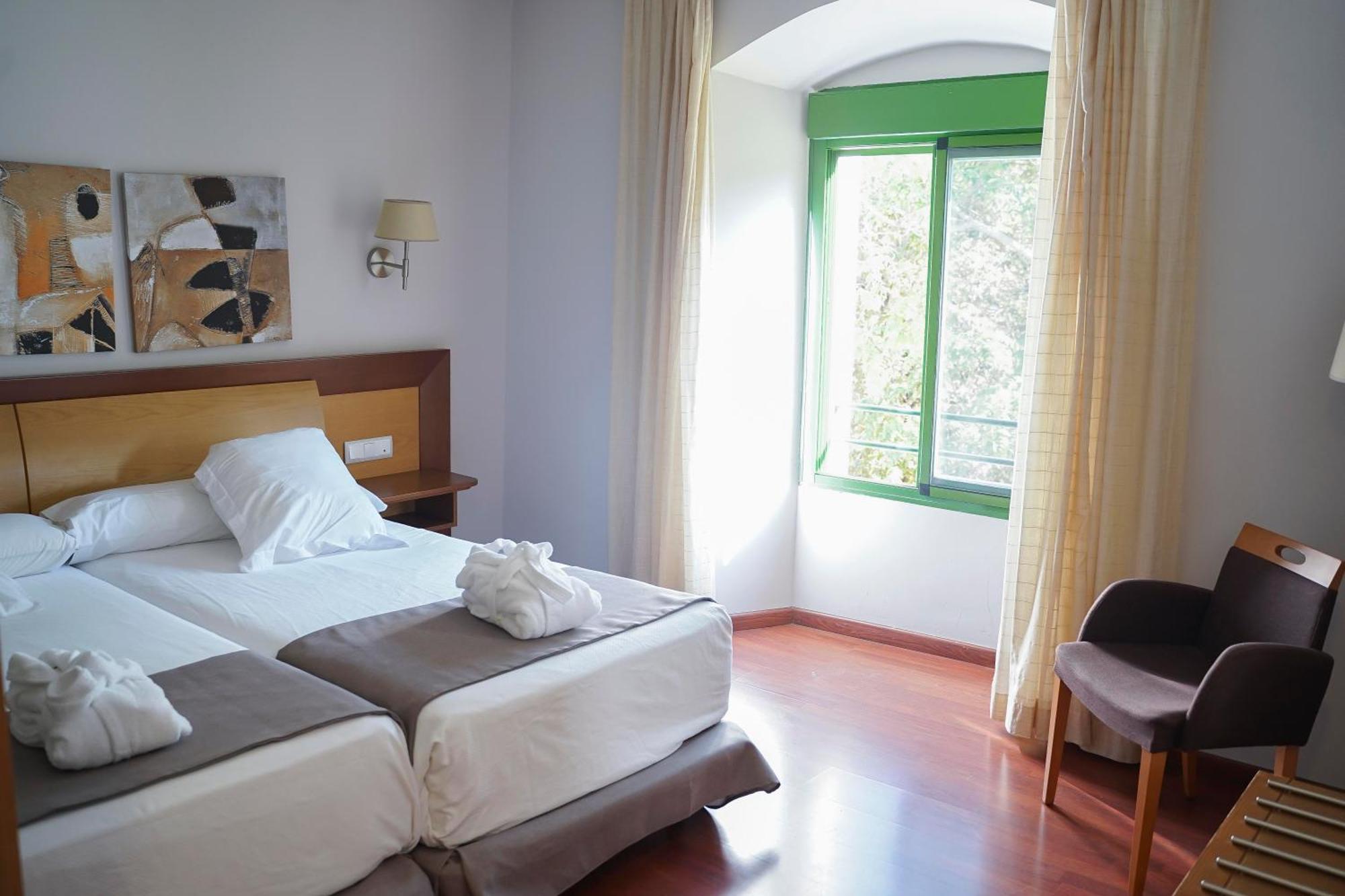 Salugral Termal Resort Hervas Exterior photo